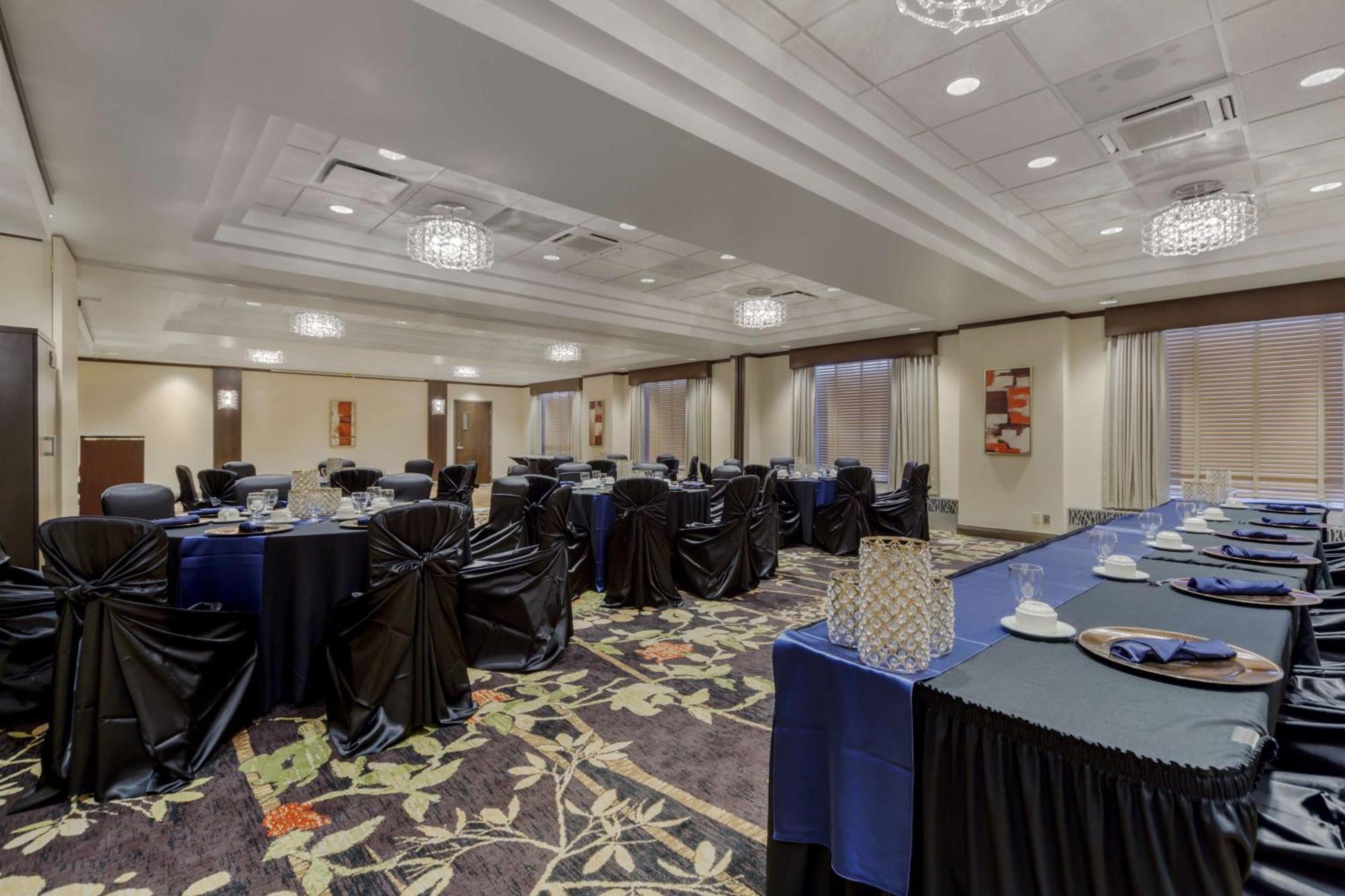 Best Western Premier Denham Inn & Suites Leduc Εξωτερικό φωτογραφία