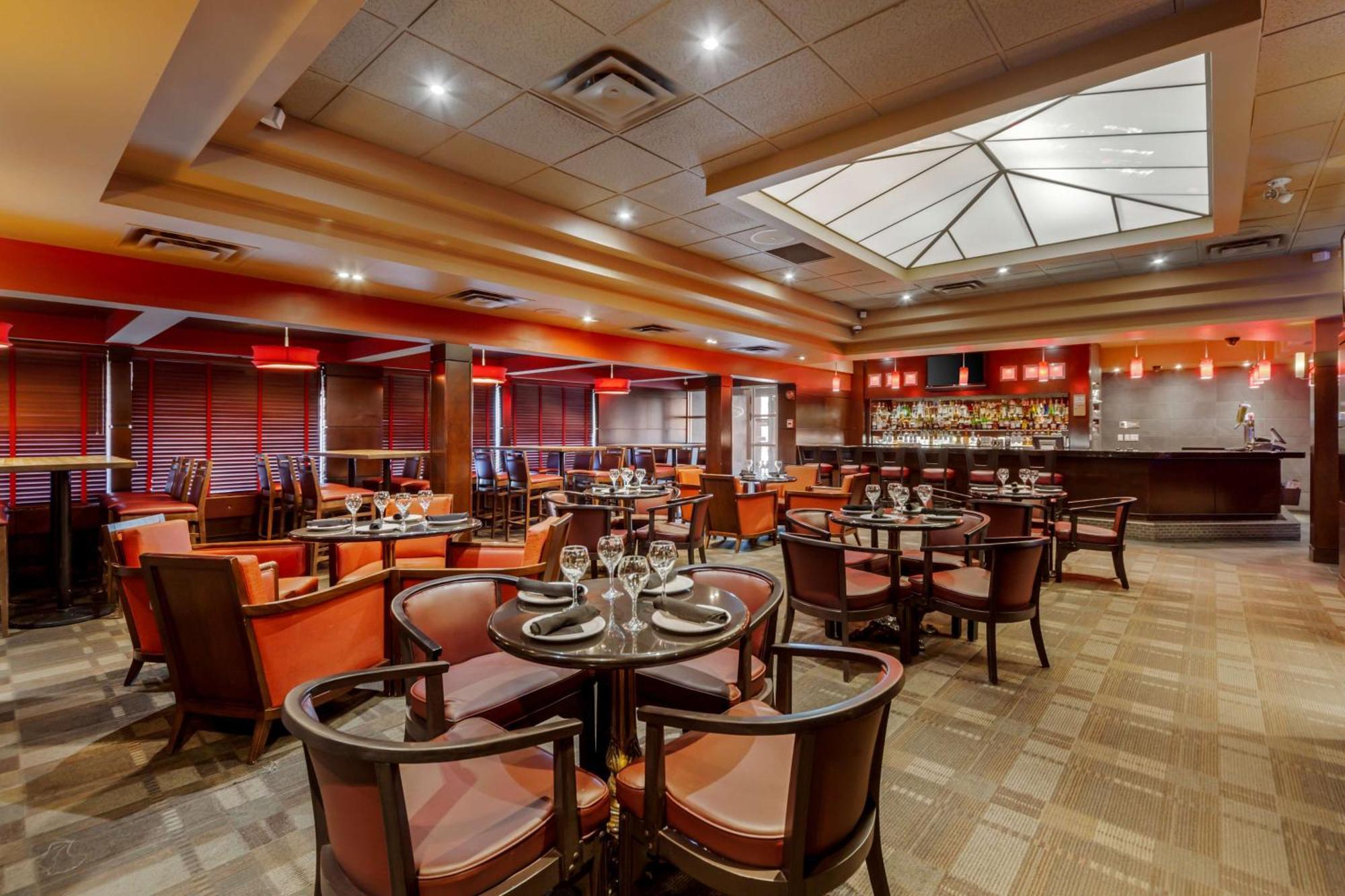 Best Western Premier Denham Inn & Suites Leduc Εξωτερικό φωτογραφία