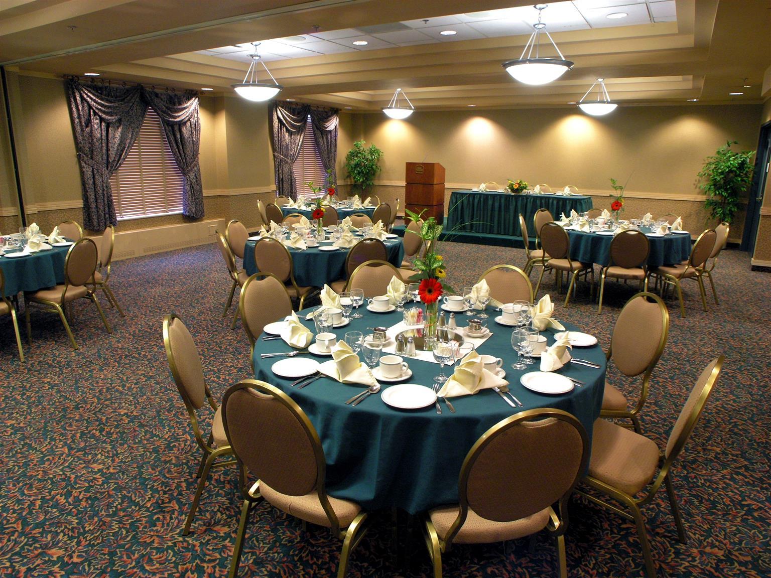 Best Western Premier Denham Inn & Suites Leduc Εξωτερικό φωτογραφία