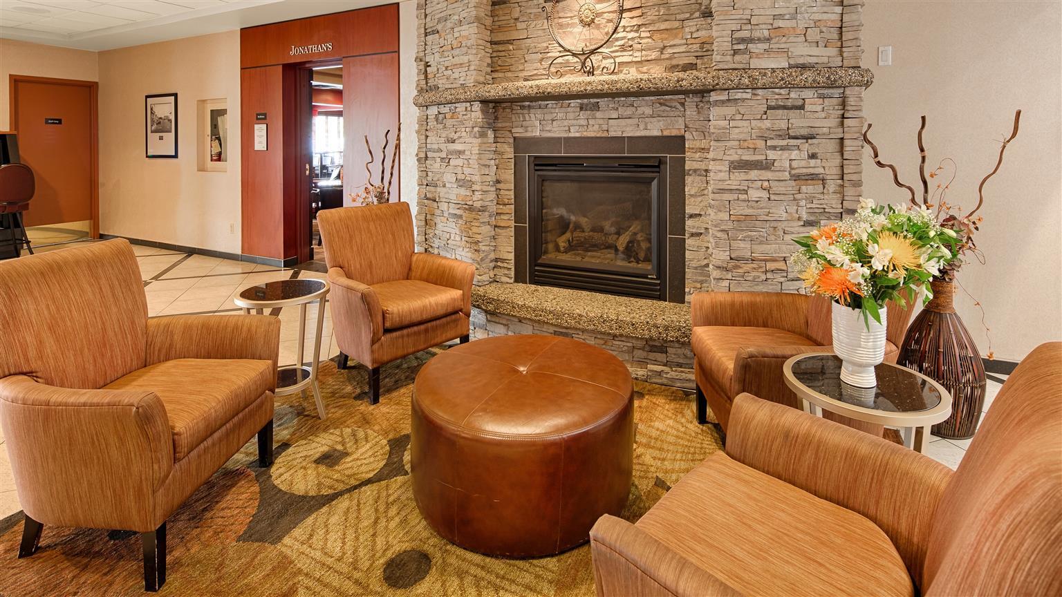 Best Western Premier Denham Inn & Suites Leduc Εξωτερικό φωτογραφία